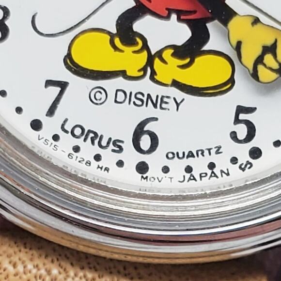 Disney X Lorus Mickey Mouse Vintage Watch with Tan Band - Picture 4 of 14